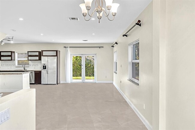 Building Photo - 2620 NE 214th St