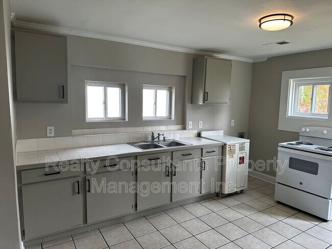 Building Photo - 1707 Glenwood Ave