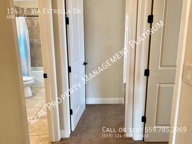 Building Photo - 1243 E Via Estrella Dr