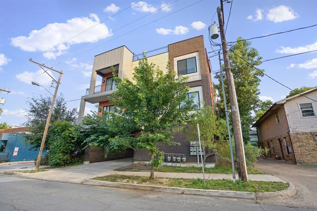 Building Photo - 410 Melba St