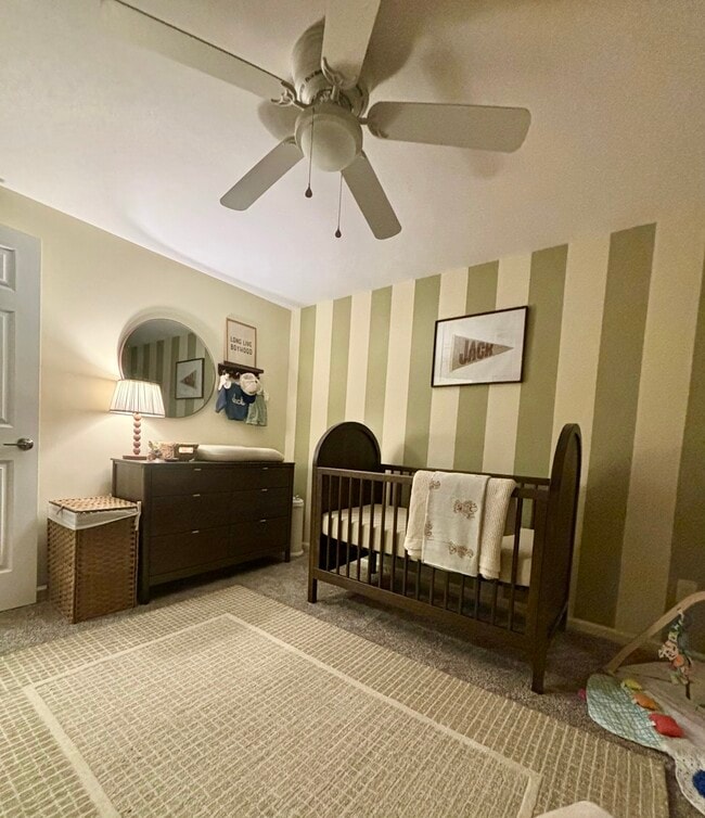 Building Photo - 403 Tamarack St