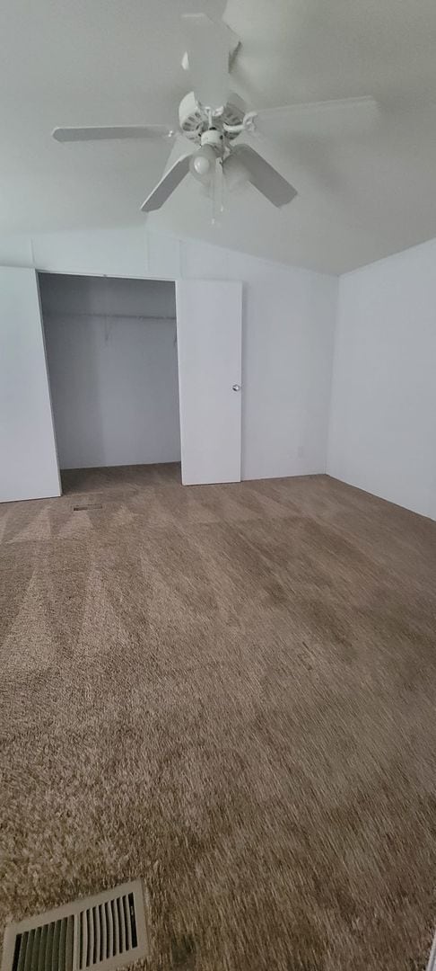 Building Photo - Ready to Move in