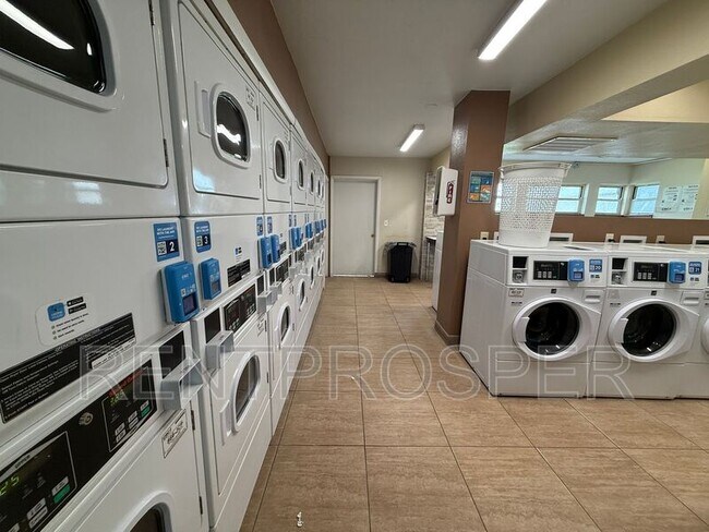 Building Photo - 4209 S Semoran Blvd