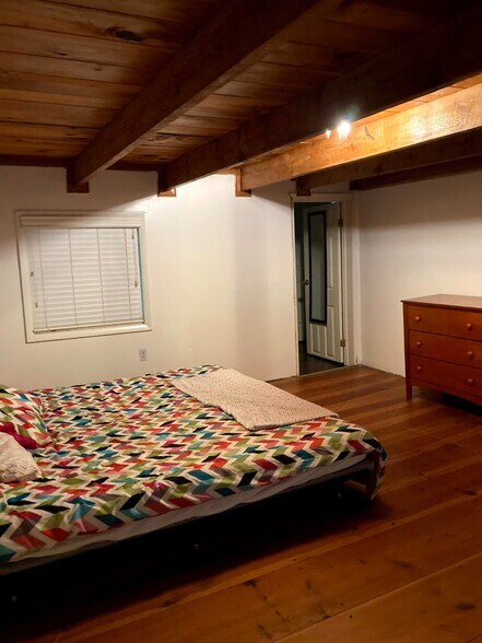 Building Photo - 1132 Shanghai Rd