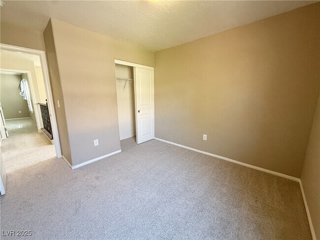 Building Photo - 4375 Braeburn Glen St