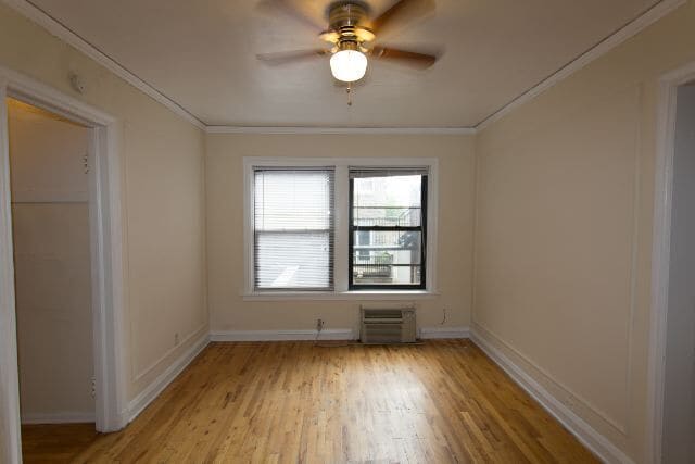 Building Photo - 842 W Wolfram St