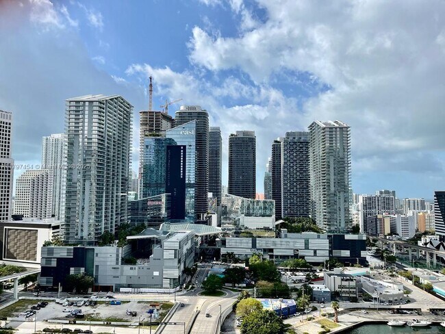 Building Photo - 350 S Miami Ave