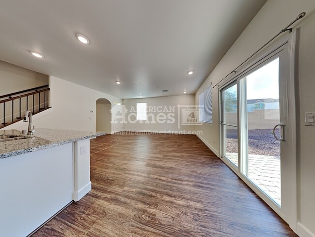 Building Photo - 92 Cabaletta Lane