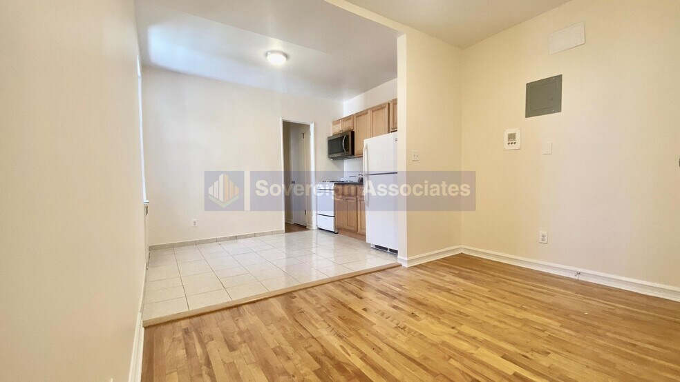 Building Photo - 2712 Decatur Ave