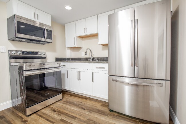 Building Photo - 676 Hanford St