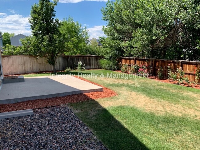 Building Photo - 9931 Saybrook St