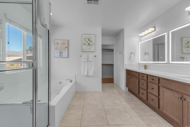 Building Photo - 84440 Quartino Pl