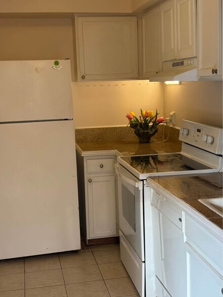 Building Photo - 9703 Hagel Cir