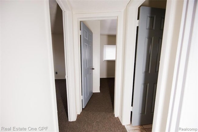 Building Photo - 14960 Alberta Ave