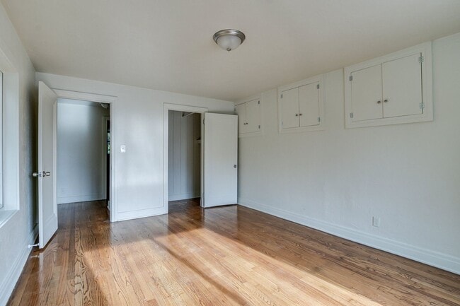 Building Photo - Charming Updated 1-Bedroom Home in Great L...