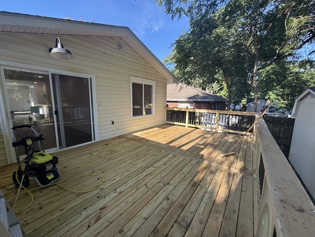Building Photo - 5301 Urbandale Ave