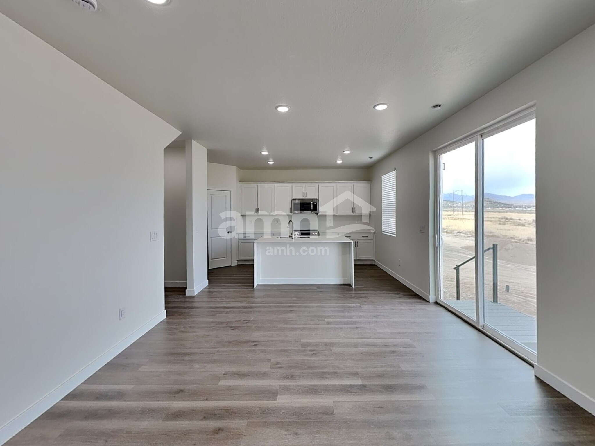 Building Photo - 1232 W Mahogany St