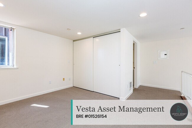 Building Photo - Spacious Designer Loft in One of San Francisco's Most Connected Neighborhoods