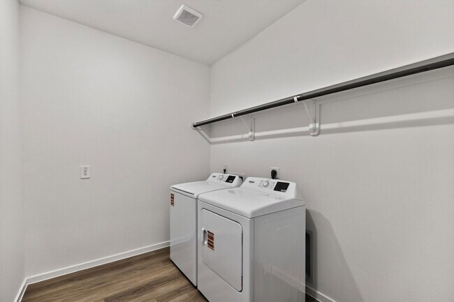 Building Photo - 3033 Brizzo Bch Ln