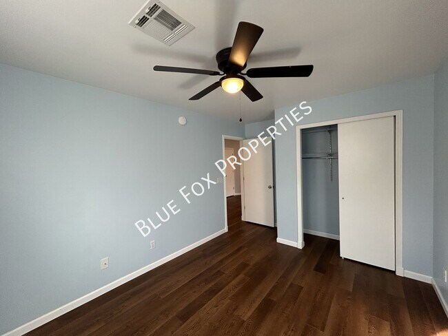 Building Photo - 10066 N Blue Crossing Way