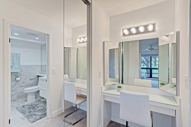 Building Photo - 318 Brackenwood Cir