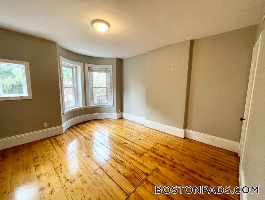 Building Photo - 51 Greenwich St