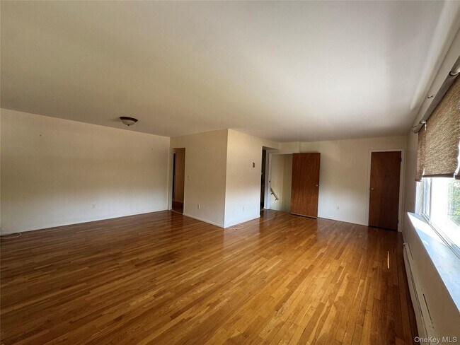 Building Photo - 29 Hendrick Ave