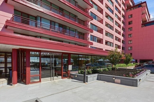 Building Photo - 350 Revere Beach Blvd