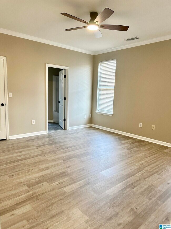 Building Photo - 118 Marigold Dr