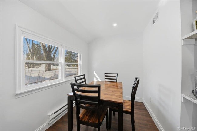 Building Photo - 180 Heritage Hills