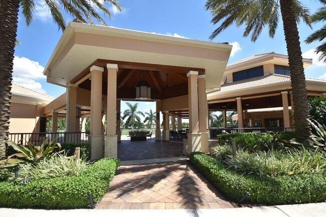 Building Photo - 15321 Strathearn Dr