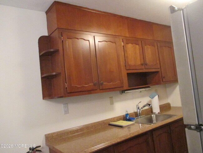 Building Photo - 363B Chesterfield Ct