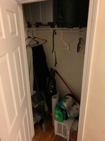 Building Photo - 62 Egmont St