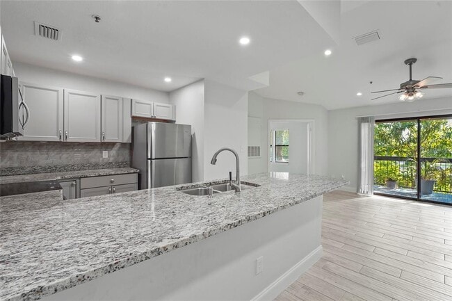 Building Photo - 4045 Crockers Lake Blvd