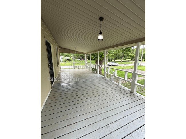Building Photo - 11722 Larimore Rd