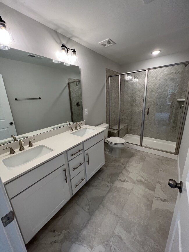 Building Photo - 337 Old Grove Ln