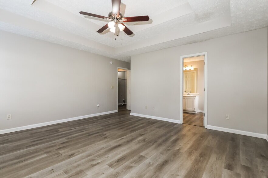 Building Photo - 11405 Vinea Ln