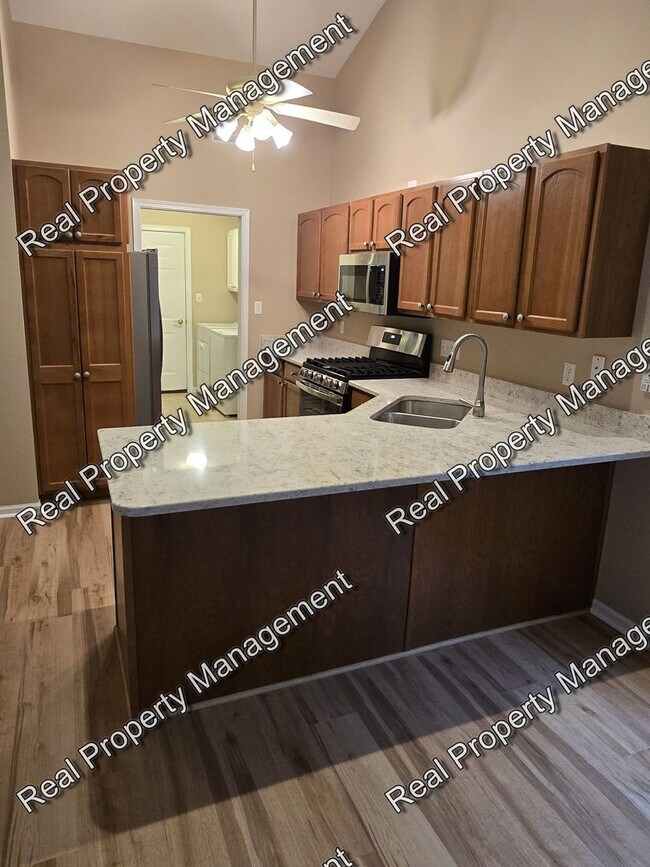 Building Photo - Maintenance Free Two Bedroom Townhome