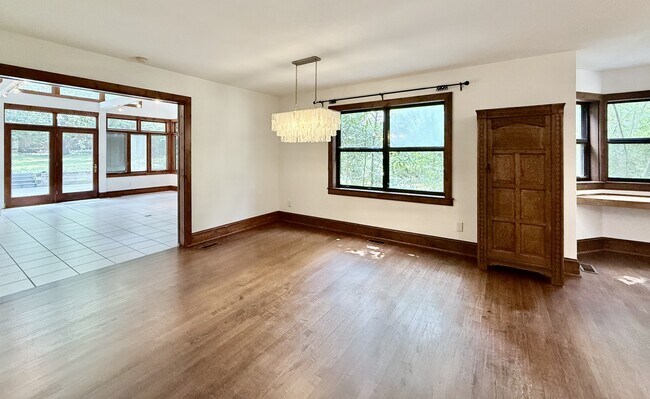 Building Photo - 15 Harvey Pl