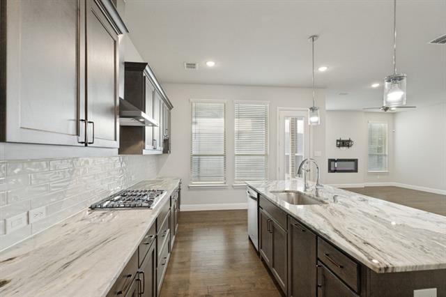 Building Photo - 13173 Cooper River Trl