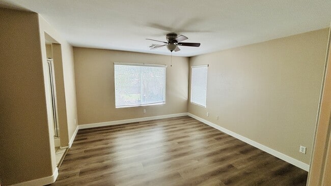 Building Photo - 9321 Dorrell Ln