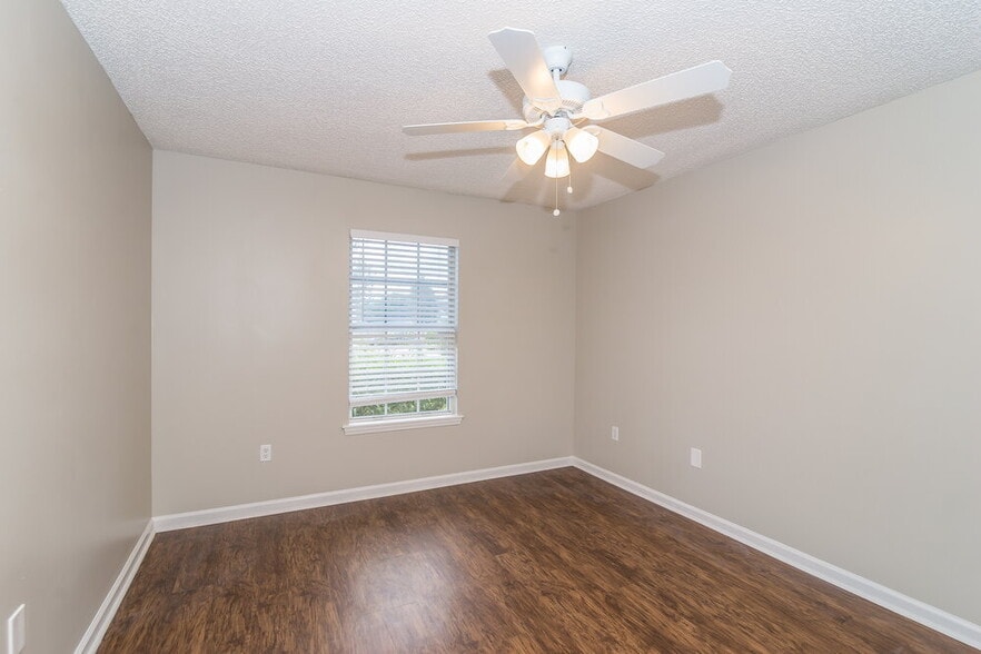 Building Photo - 2672 Secret Harbor Dr