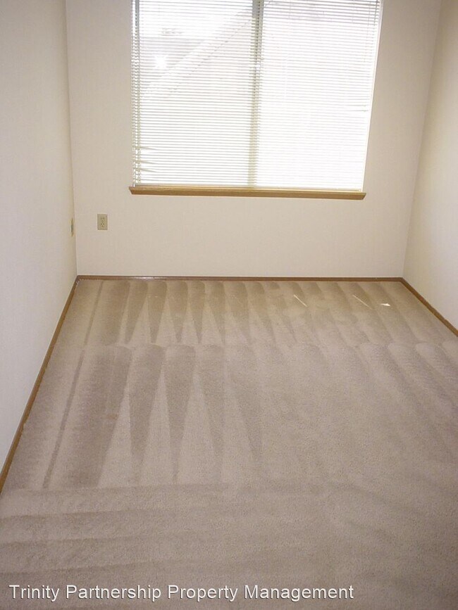 Building Photo - 4315 9th Ave NE