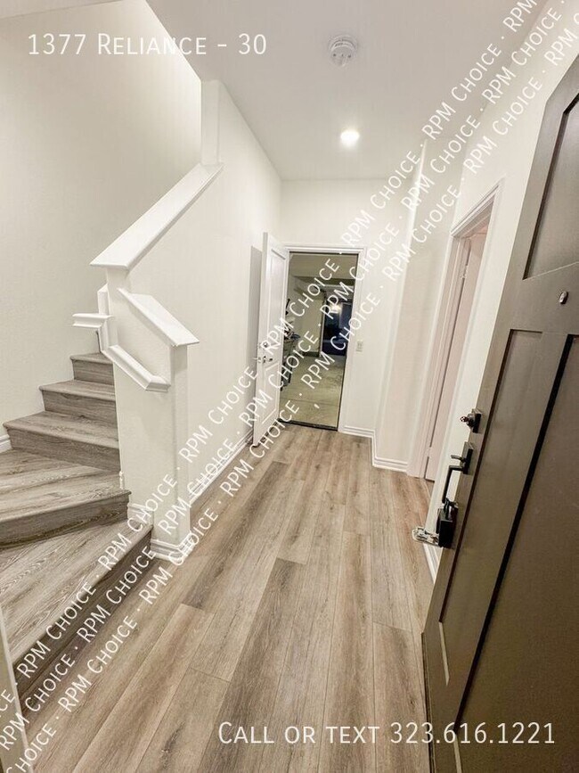 Building Photo - 1377 Reliance-30