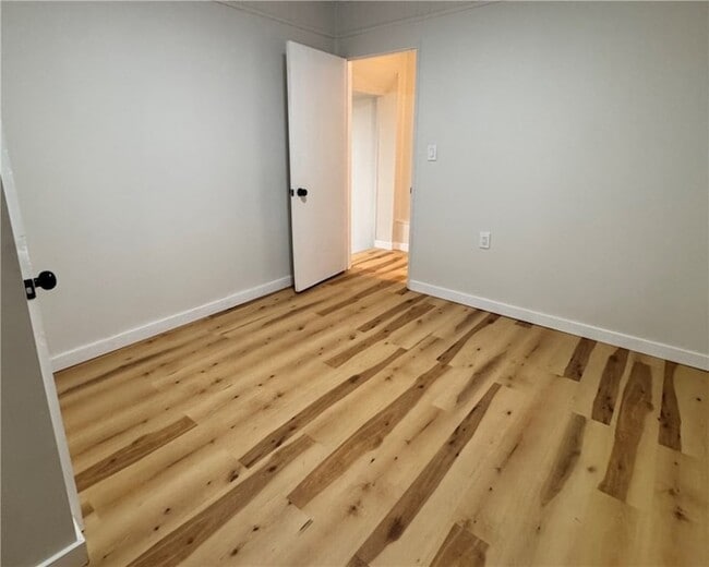 Building Photo - 1332 Goettmann St