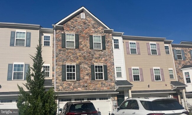 Building Photo - 141 Graystone Dr