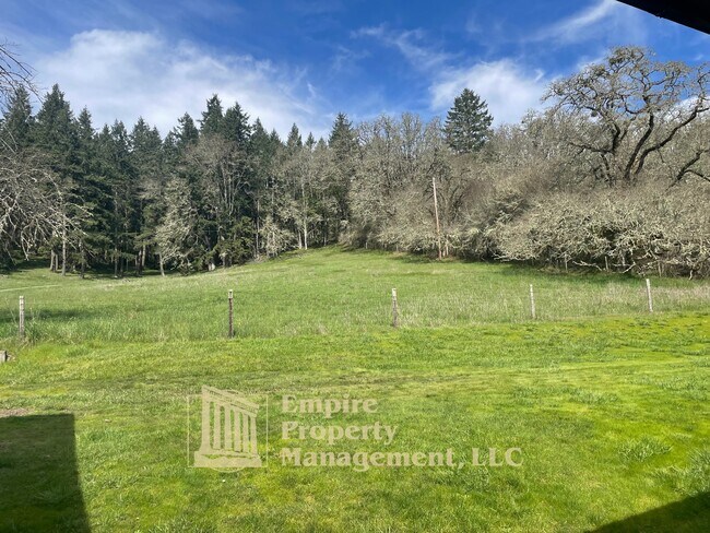 Building Photo - 88267 Richmond St