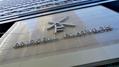 Building Photo - 1000 Brickell Plaza