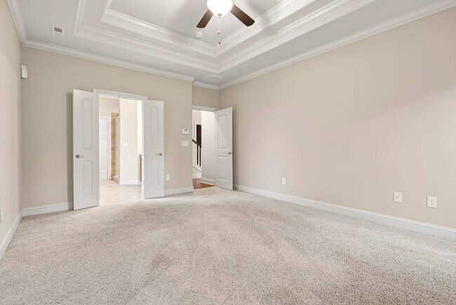 Building Photo - 9060 Abingdon Dr