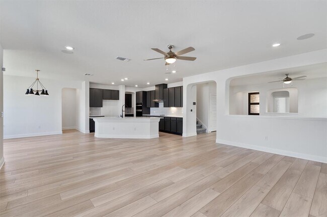 Building Photo - 8007 Marigny Wy